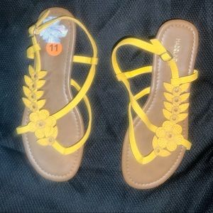 Yellow sandals!!!